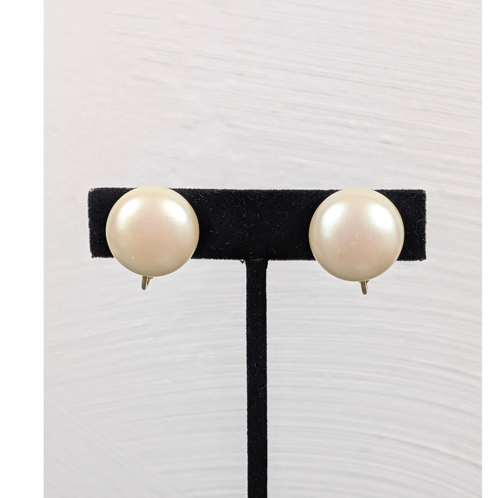 Vintage Faux Pearl Clip On Earrings Screw Back Round Retro Classic